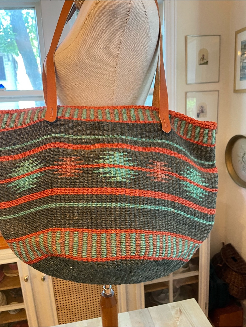 Bag Bazaar 80s Handwoven Tribal-Pattern Tote Bag in Dark Gray, Coral & Mint